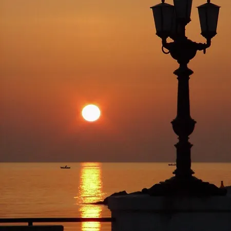 فندق مبيت وإفطار Sea To